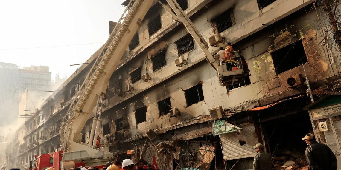 گل پلازہ ریسکیو میں اب لاشوں کے بجائے انسانی باقیات مل رہی ہیں، 14 افراد کی شناخت مکمل