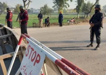 بنوں میں پولیس اور دہشت گردوں میں جھڑپ، 12 شدت پسند ہلاک