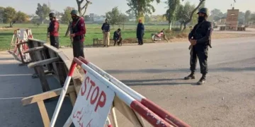 بنوں میں پولیس اور دہشت گردوں میں جھڑپ، 12 شدت پسند ہلاک