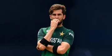 شاہین آفریدی نے بولنگ اسپیڈ پر سوال کو مذاق میں اڑا دیا