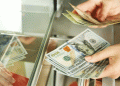 پاکستان میں ڈالر اور سونے کی قیمت میں کمی، نئی قیمتیں جاری
