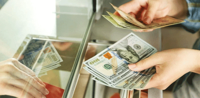 پاکستان میں ڈالر اور سونے کی قیمت میں کمی، نئی قیمتیں جاری
